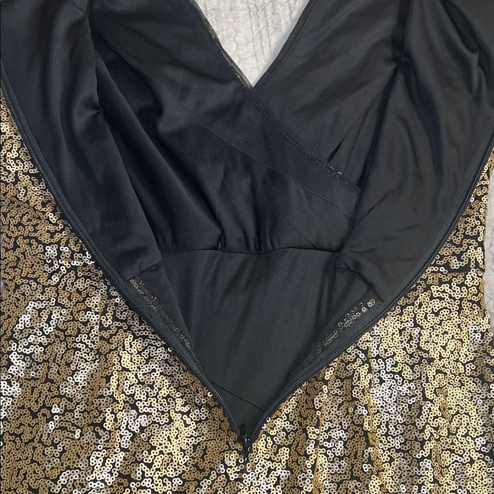 Tadashi Shoji Gold Sequin Long Sleeve Dress - Picture 9 of 10